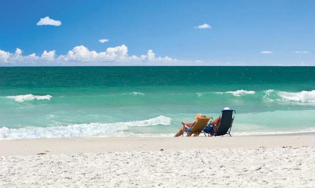 The Sands Of Treasure Island Otel St. Pete Beach Dış mekan fotoğraf