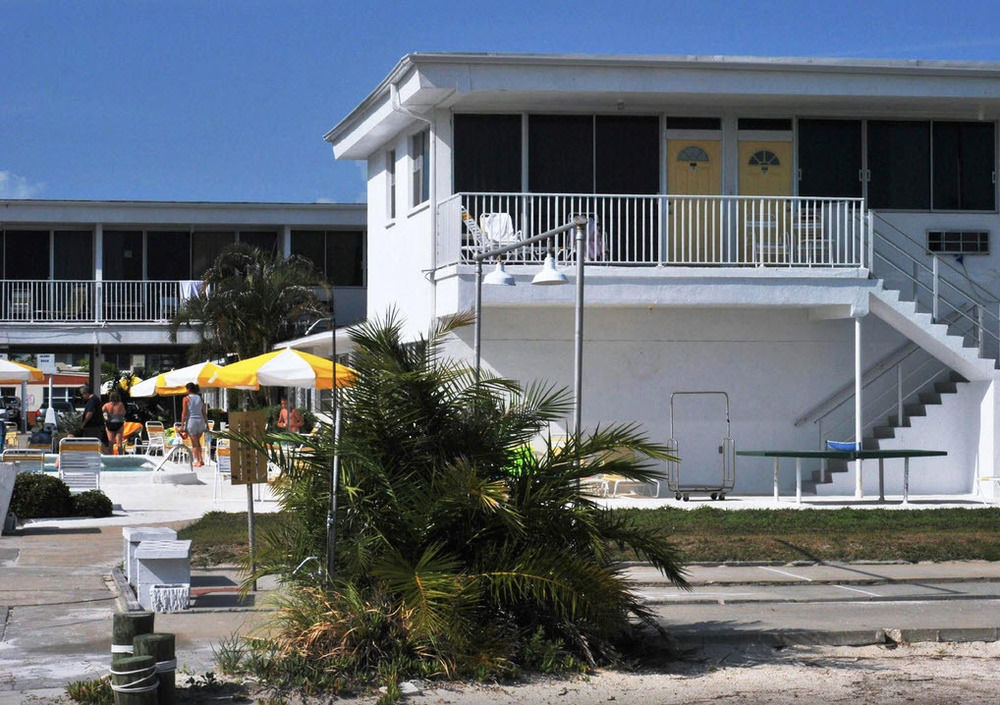 The Sands Of Treasure Island Otel St. Pete Beach Dış mekan fotoğraf