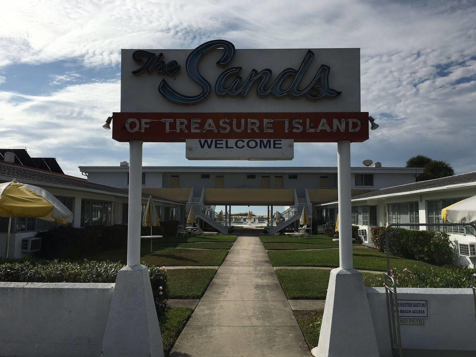 The Sands Of Treasure Island Otel St. Pete Beach Dış mekan fotoğraf